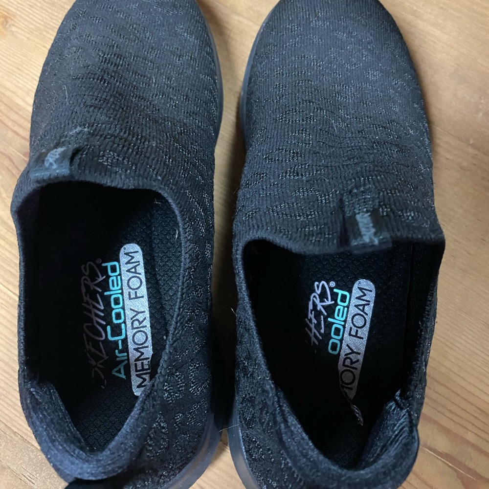 Skechers leopard print shoes - Picture 3 of 5